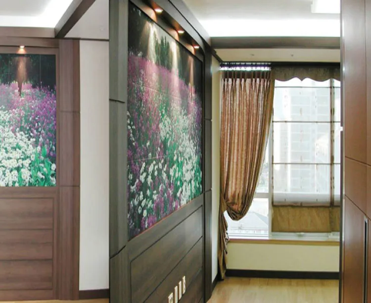 Open Gallery 1